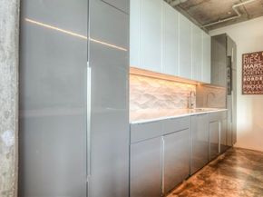 2000 Bagby ST 7423, Houston TX 77002
