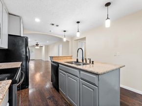 2821 Holman Street, Houston TX 77004