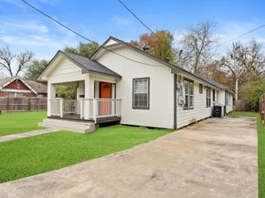 2821 Holman Street, Houston TX 77004