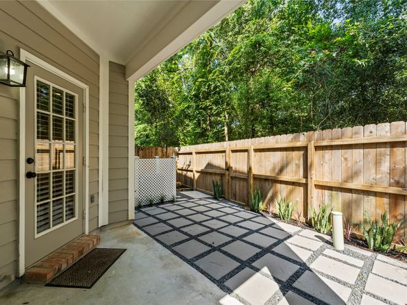 43 S Spiral Vine Circle, The Woodlands TX 77381