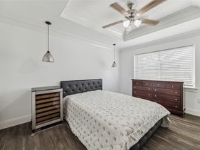 2214 Hoskins Drive, Houston TX 77080