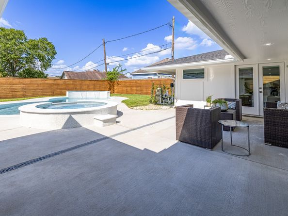4426 Lemac Drive, Houston TX 77096
