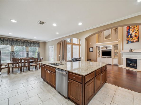 18063 Crescent Royale Way, Humble TX 77346