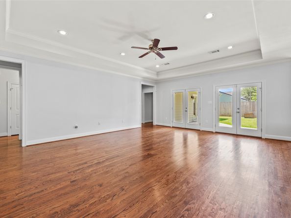 1835 Cheshire Lane, Houston TX 77018