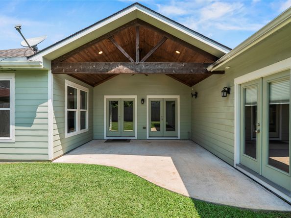 1835 Cheshire Lane, Houston TX 77018