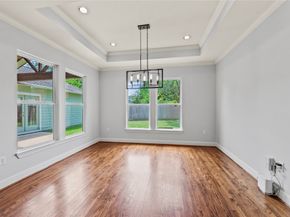 1835 Cheshire Lane, Houston TX 77018
