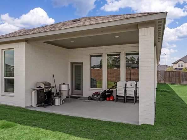 22106 Raburn Ranch, Tomball TX 77375