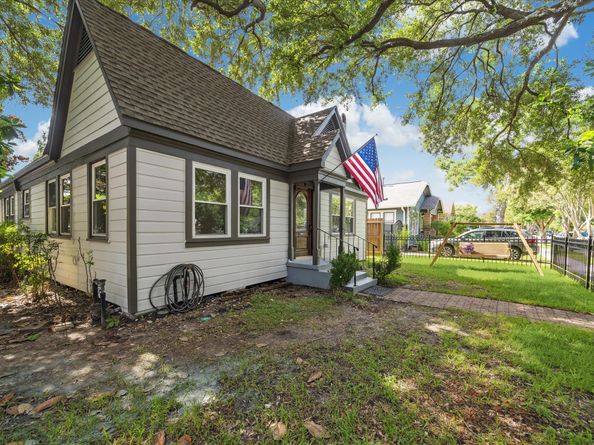 4601 Oak Ridge Street, Houston TX 77009