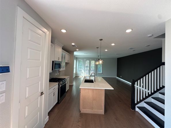 305A E 40th Street, Houston TX 77018