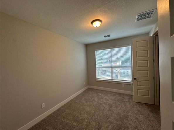 305A E 40th Street, Houston TX 77018