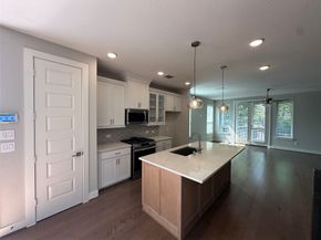 305A E 40th Street, Houston TX 77018
