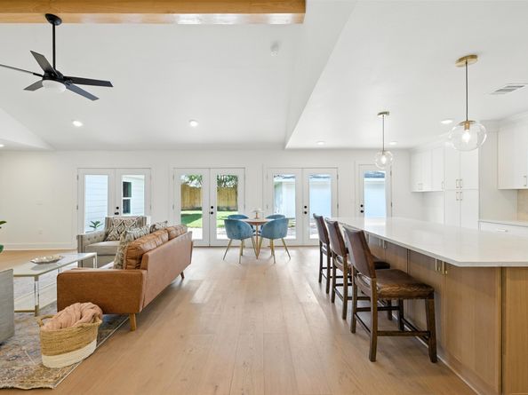 10047 Meadow Lake Lane, Houston TX 77042