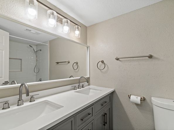 9000 Bissonnet Street 501, Houston TX 77074