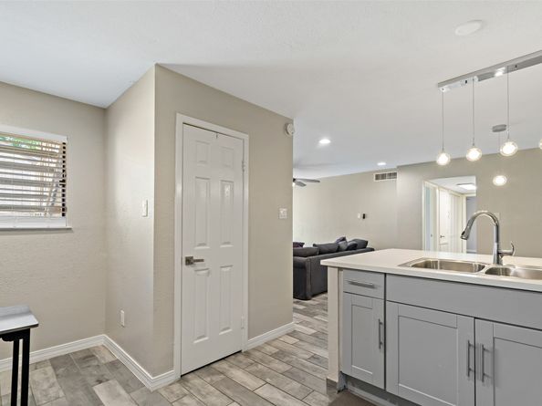 9000 Bissonnet Street 501, Houston TX 77074