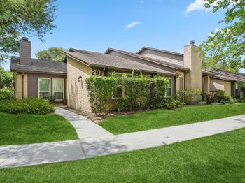 2213 Broadlawn Drive