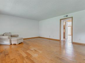 2233 Triway Lane 267, Houston TX 77043