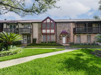 2233 Triway Lane