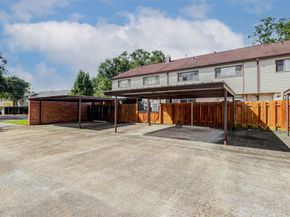 2233 Triway Lane 267, Houston TX 77043