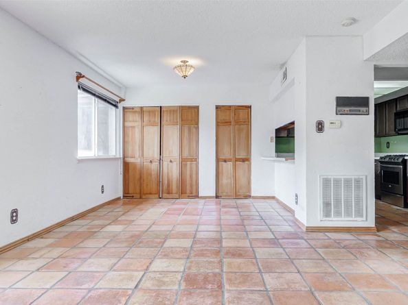 2233 Triway Lane 267, Houston TX 77043