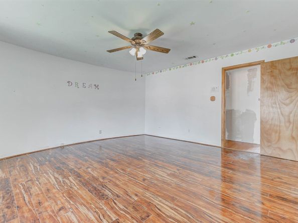 2233 Triway Lane 267, Houston TX 77043