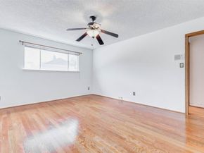 2233 Triway Lane 267, Houston TX 77043