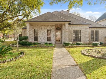 1015 Flagmore Drive
