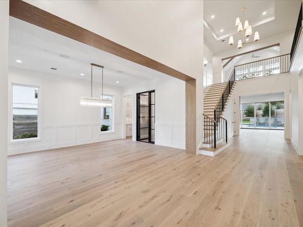 205 Fleetway Drive, Hunters Creek Village TX 77024