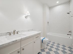 205 Fleetway Drive, Hunters Creek Village TX 77024