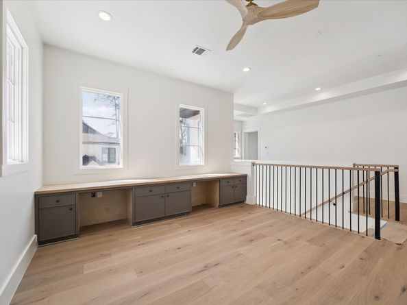 205 Fleetway Drive, Hunters Creek Village TX 77024