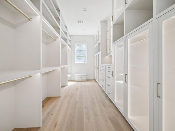 205 Fleetway Drive, Hunters Creek Village TX 77024