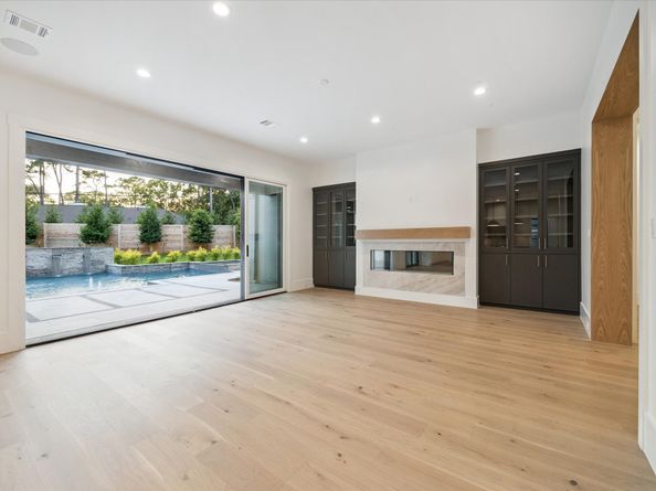 205 Fleetway Drive, Hunters Creek Village TX 77024