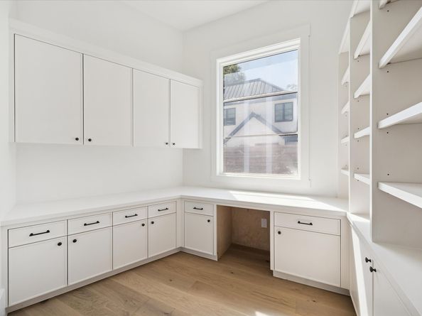 205 Fleetway Drive, Hunters Creek Village TX 77024