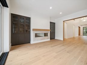 205 Fleetway Drive, Hunters Creek Village TX 77024