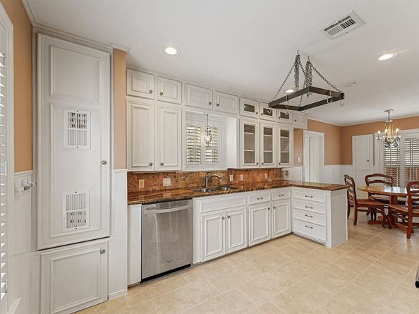 6645 Fairfield Street, Houston TX 77023