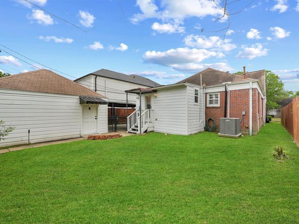6645 Fairfield Street, Houston TX 77023