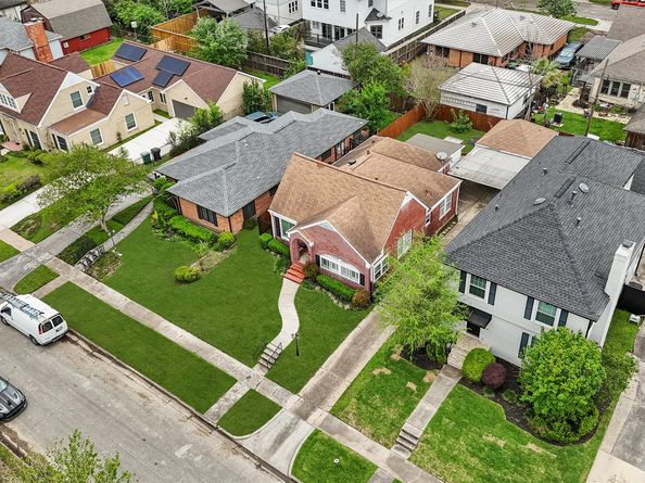 6645 Fairfield Street, Houston TX 77023