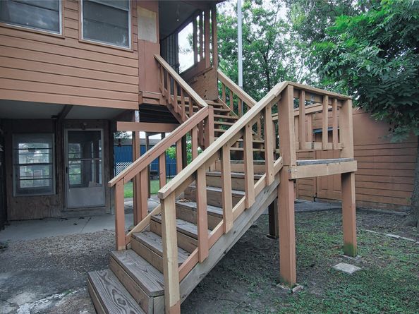 4002 Charriton Drive, Houston TX 77039