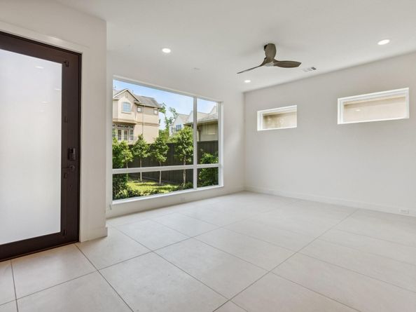 4705 Gibson Street, Houston TX 77007