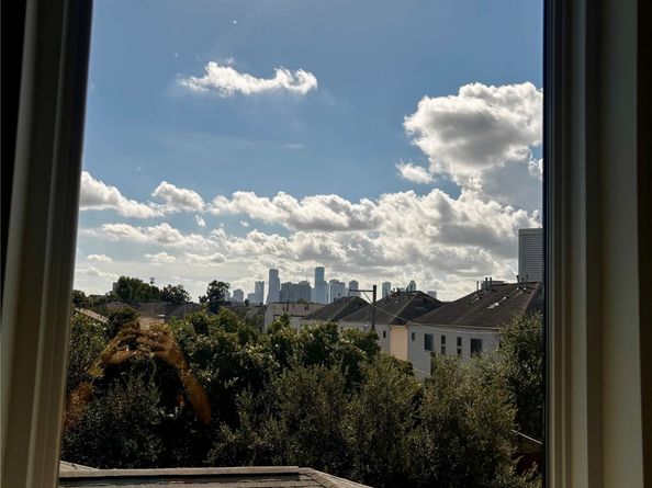 4705 Gibson Street, Houston TX 77007