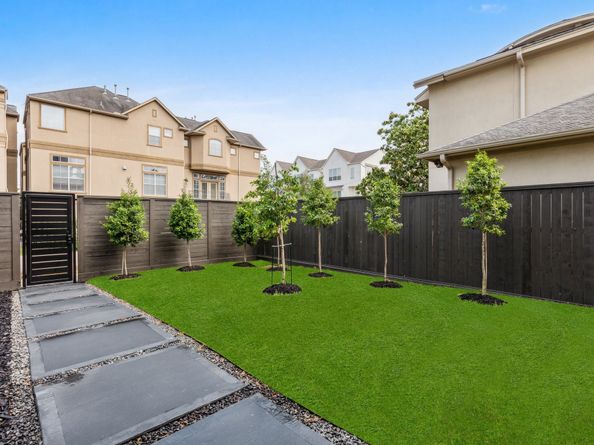 4705 Gibson Street, Houston TX 77007