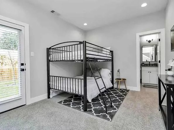 1915 Kolfahl Street B, Houston TX 77023