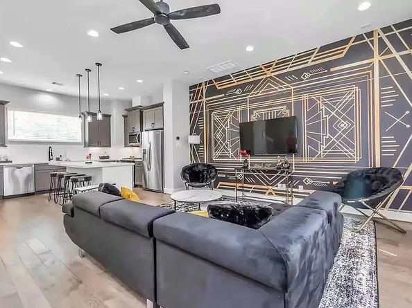 1915 Kolfahl Street B, Houston TX 77023