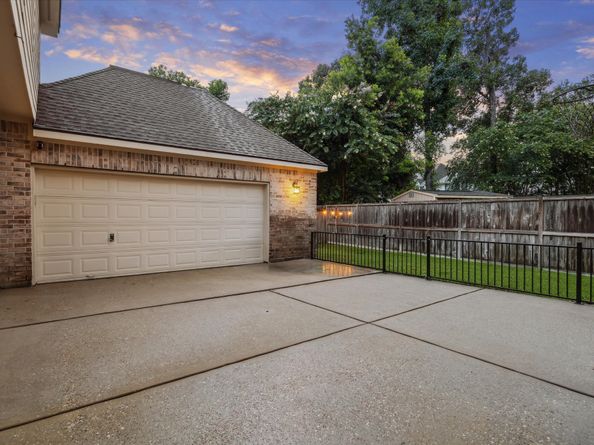 31215 Lakeview Bend Lane, Spring TX 77386