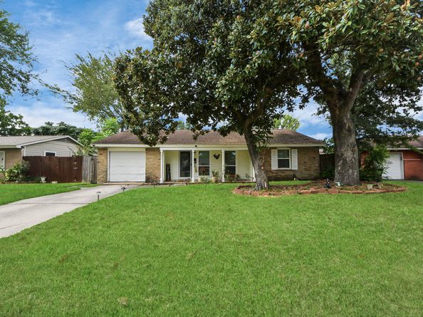 8607 Glenlea Street, Houston TX 77061