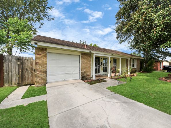 8607 Glenlea Street, Houston TX 77061