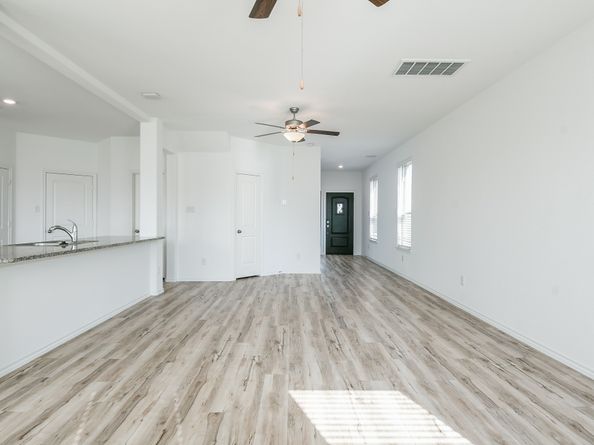 18825 Amaro Hills Drive, New Caney TX 77357