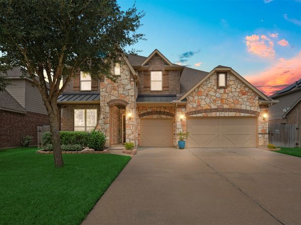 9030 Lacombe Lane, Tomball TX 77375