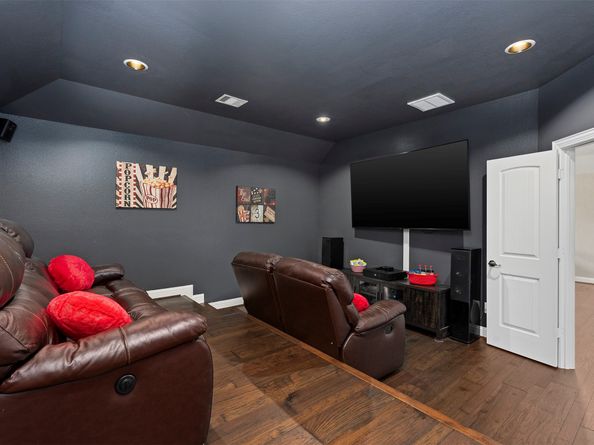 9030 Lacombe Lane, Tomball TX 77375