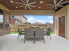 9030 Lacombe Lane, Tomball TX 77375