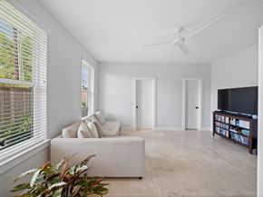 1318 Reinerman Street, Houston TX 77007